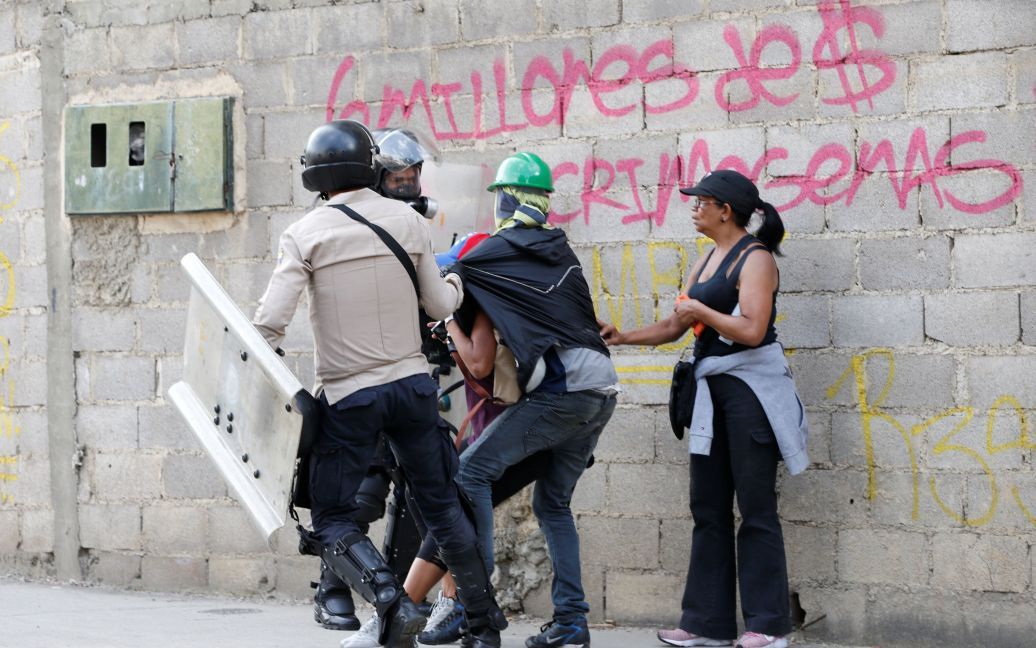 Фото протестів у Каракасі / © Reuters