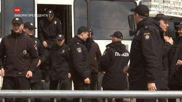 Для охорони порядку під час виборів залучено понад 130 тисяч людей