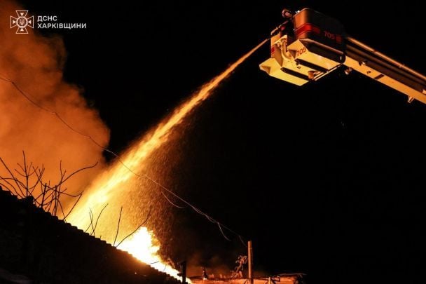 Армія РФ вночі 4 травня вдарила безпілотниками по Харкову. / © ДСНС