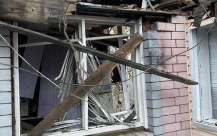 Будинки людей на Луганщині під вогнем росіян: окупанти за добу вбили 6 осіб, ще двоє поранені (фото)