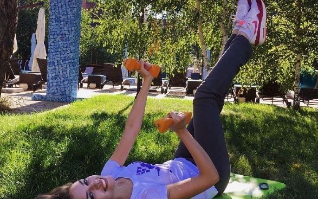 Украинская конкурсантка Александра Кучеренко / © instagram.com/aakucherenko