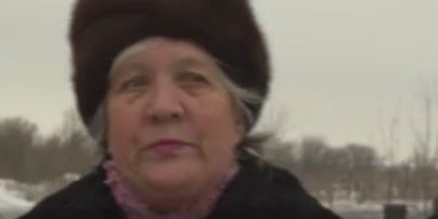 "Россия прет". Жительница Авдеевки в видео обратилась к ООН и ЕС на похоронах знакомой