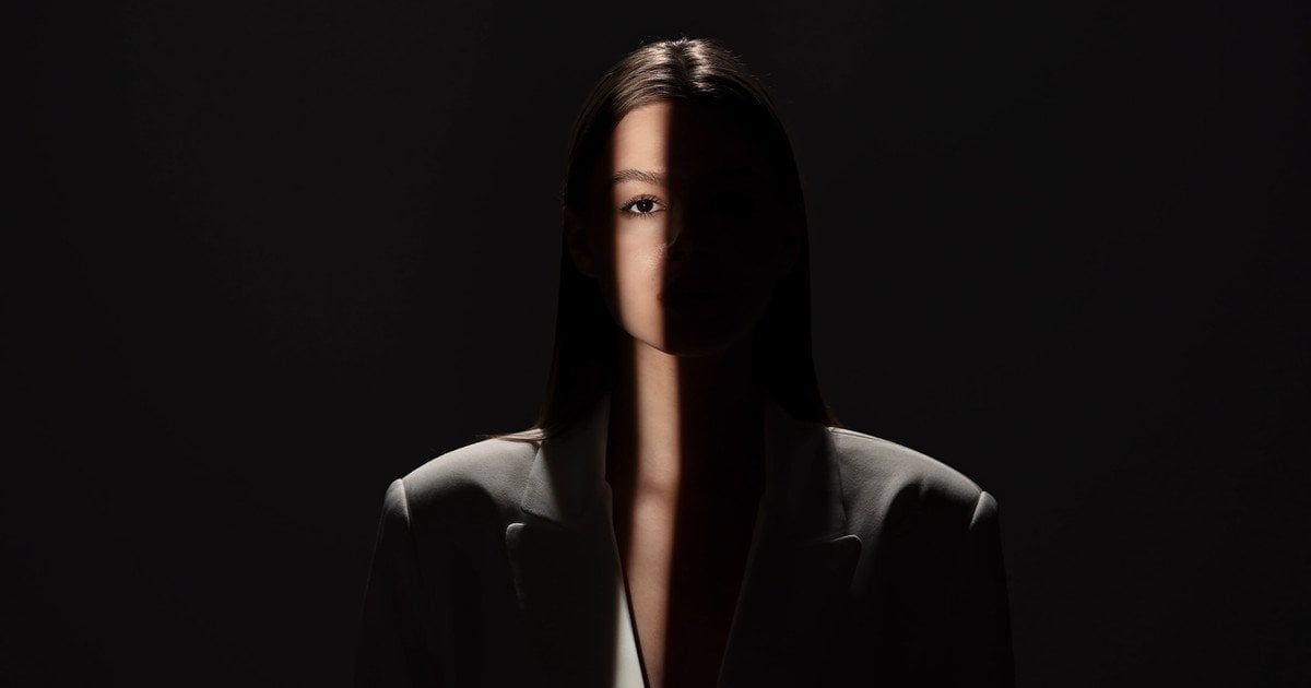 Жінка в темряві