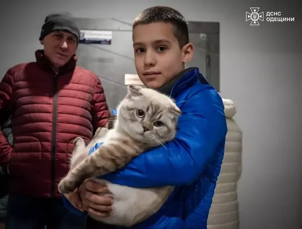 Очевидці після атаки на Одесу / © ГУ ДСНС в Одеській області