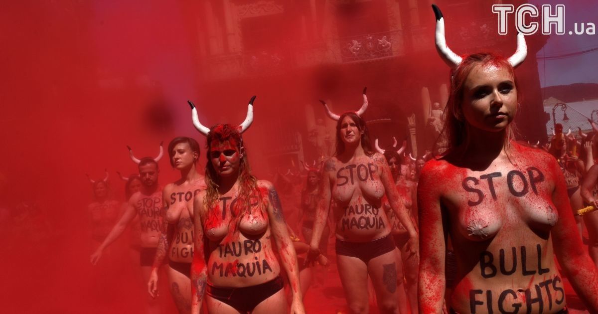 Фото с акции зоозащитников