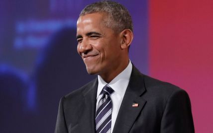Песенный хит от Обамы и подборка фотожаб со смельчаком Макроном. Тренды Сети
