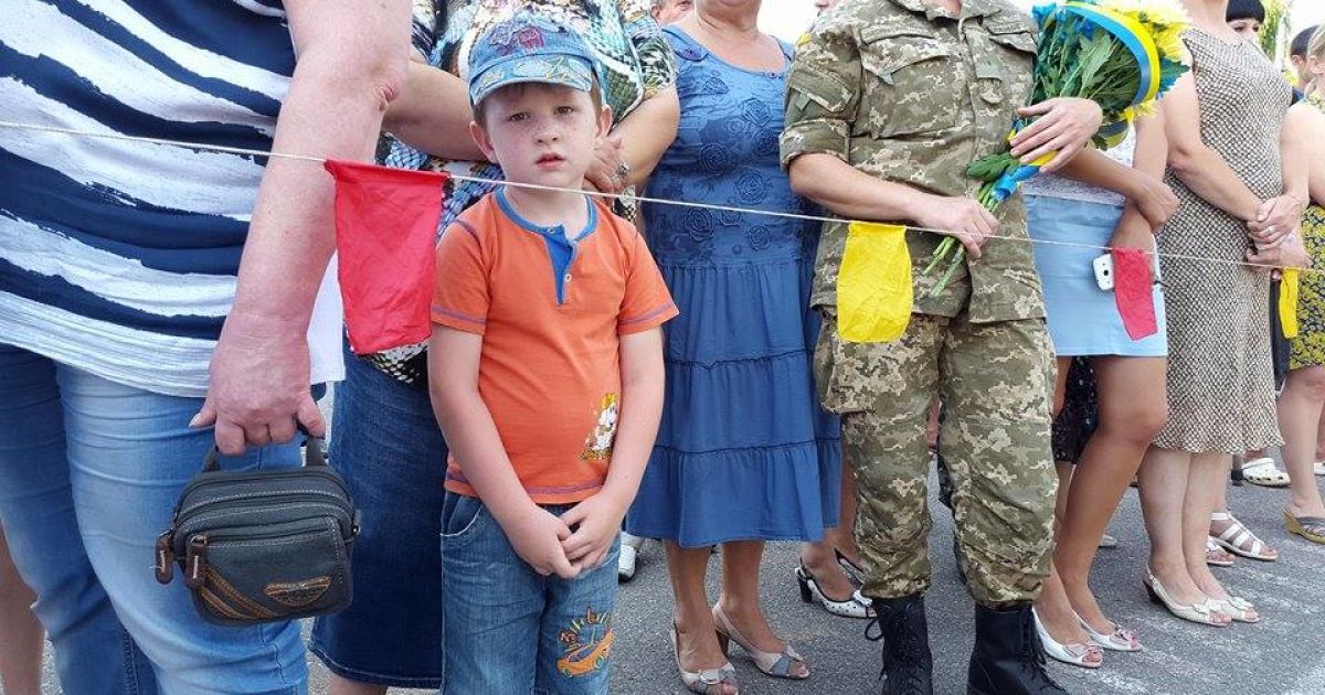 В Василькове встретили бойцов сводного отряда Воздушных сил / © Фото Ивана Гребенюка/ТСН