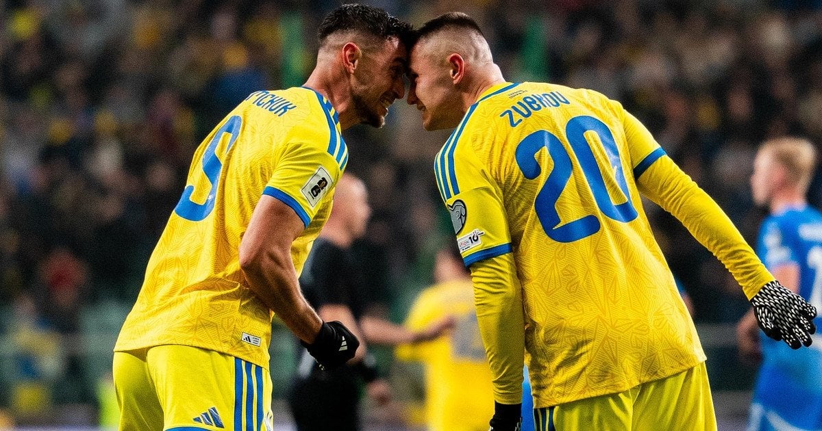 Збірна України з футболу