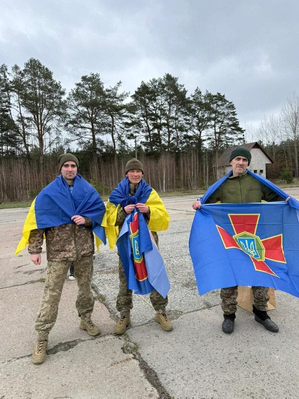 Майже чотири роки катувань і неволі: з російського полону визволили бійців 
