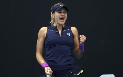 Украинка, на матче которой произошел скандал с российским флагом, пробилась в третий раунд Australian Open