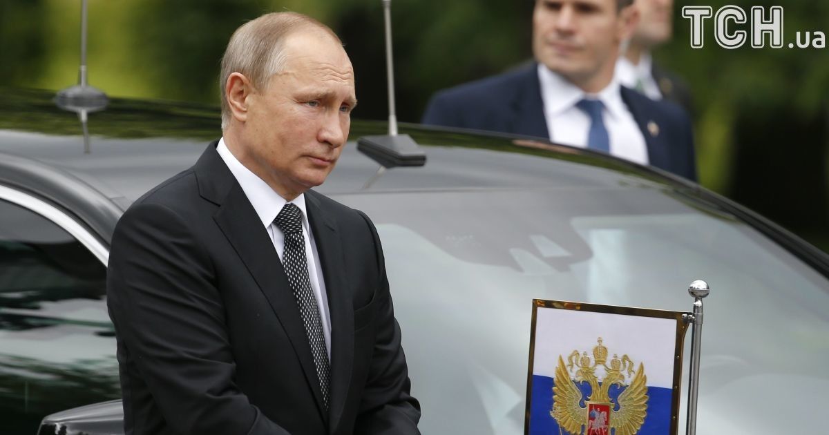 Грубое нарушение суверенитета: Украина опротестовала визит Путина в Крым