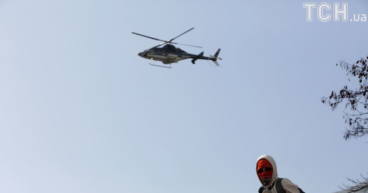 В Венесуэле вертолет атаковал здание верховного суда