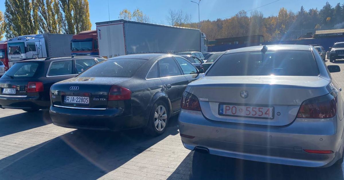 Жительница Чернигова отправила "предоплату" за автомобиль, а продавец скрылся