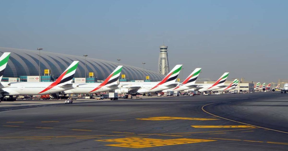 В аэропортах Дубая запретят одноразовую пластиковую посуду