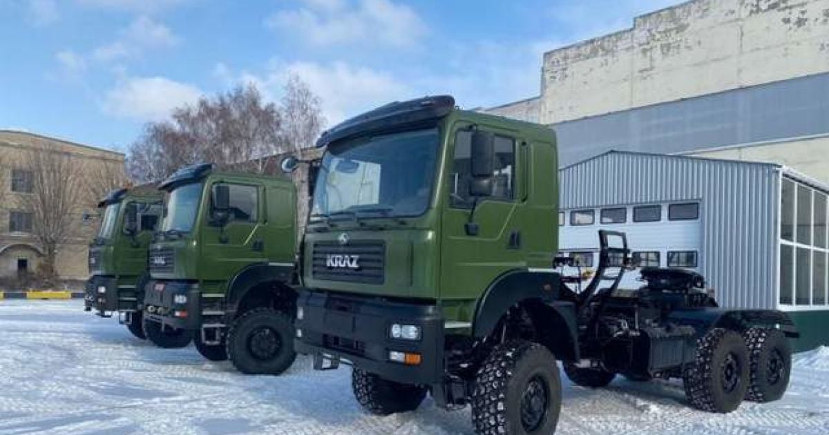 "АвтоКрАЗ" поставив для Міноборони першу партію тягачів із АКПП