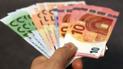 Украинцы в Словакии смогут получить до 380 евро