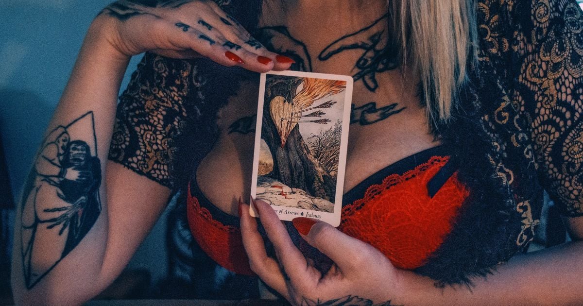 Гороскоп на 7 ноября для всех знаков зодиака по картам Таро