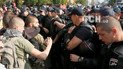На "Марші рівності" поліція затримала шістьох протестувальників: їх уже повезли до відділка
