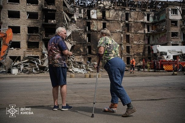 Атака РФ на Киев 24 мая— последствия попадания / © ГСЧС Украины