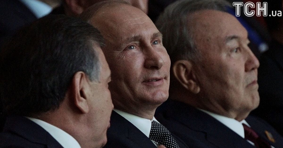 Путин в разговоре со Стоуном назвал украинцев и россиян "практически одним и тем же"