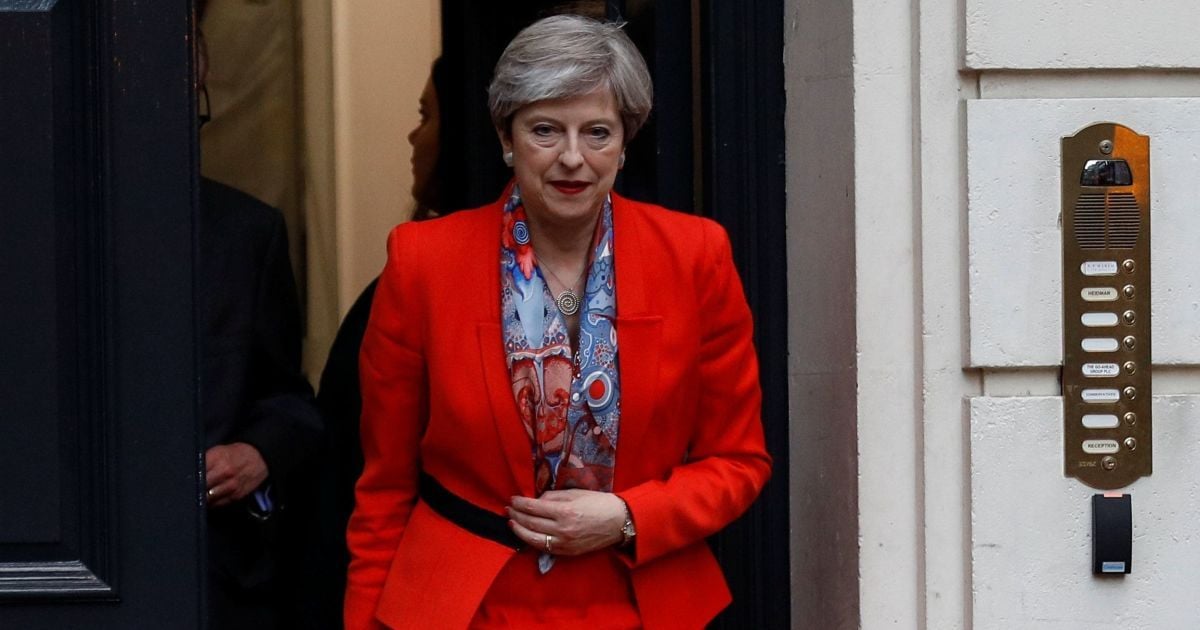 Парламент Британии "в подвешенном состоянии". Что это означает и какие последствия будет иметь для Brexit