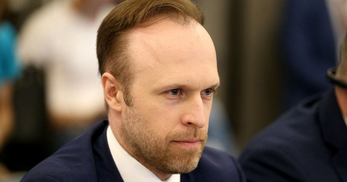 ЗМІ повідомили про звільнення заступника голови Адміністрації президента Філатова. В АПУ інформацію спростували