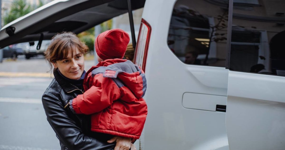 Дети уже дома вместе со своими родными