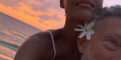 Счастливы вместе: Тина Кунаки и Венсан Кассель отдыхают на Гавайах