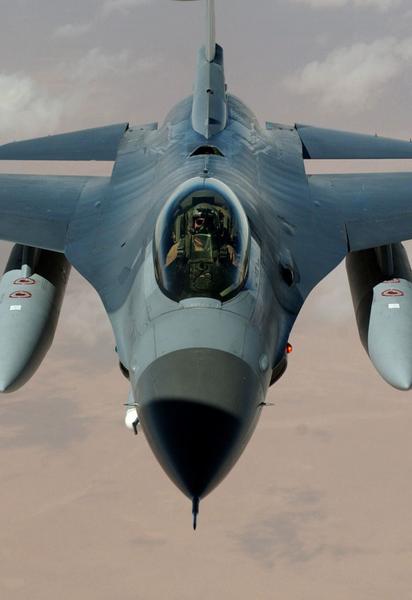 Винищувач F-16