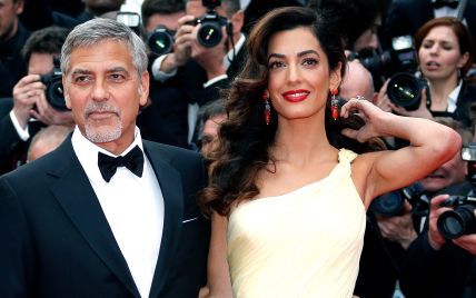 Жена Джорджа Клуни родила двойню
