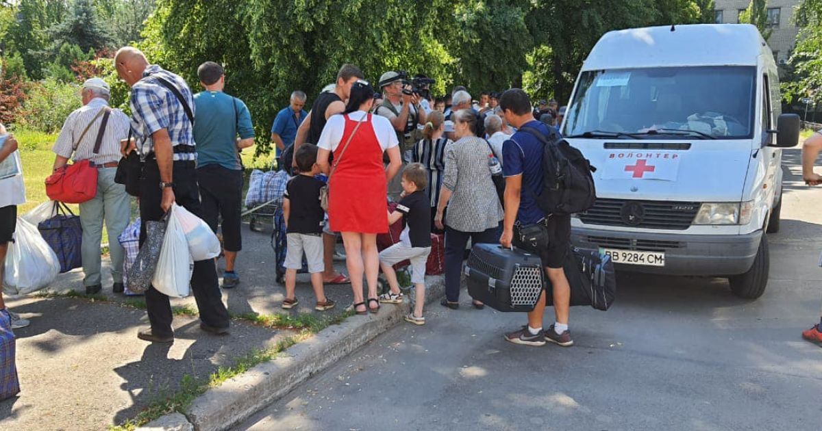 Мешканців Слов'янська закликають евакуюватися: з'явився графік відправлення до Рівненщини
