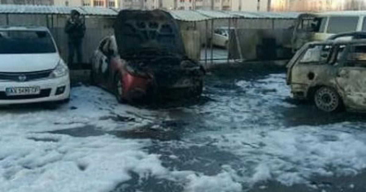 згорілі авто у жк софія_5 / © dtp.kiev.ua
