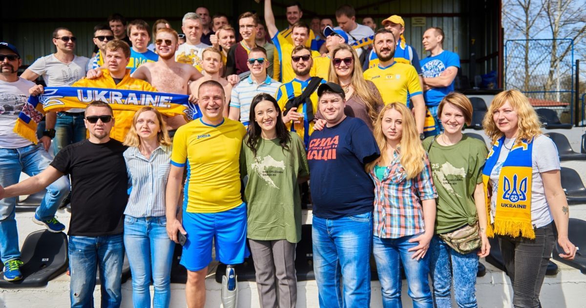 Участники проекта "Переможці" болели за украинскую сборную в компании хорватских ветеранов