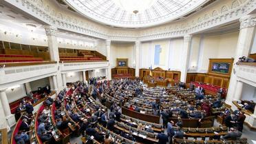 Воєнний стан та мобілізацію подовжили на три місяці