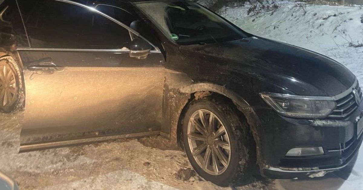 В Киеве пассажир такси пытался угнать авто водителя (фото)