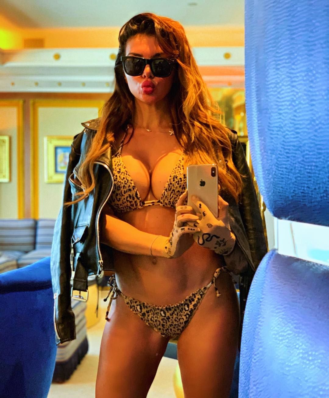 Доптарды қожайындар тепкілейді