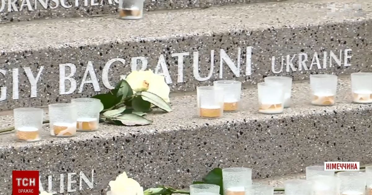 Мемориал погибшим в берлинском теракте открыли на фоне критики Меркель пострадавшими и родственниками жертв
