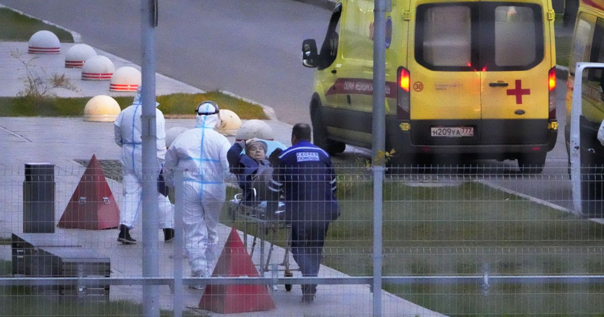 Заразніший за "Дельту": новий варіант коронавірусу вже виявили у Москві та Підмосков'ї
