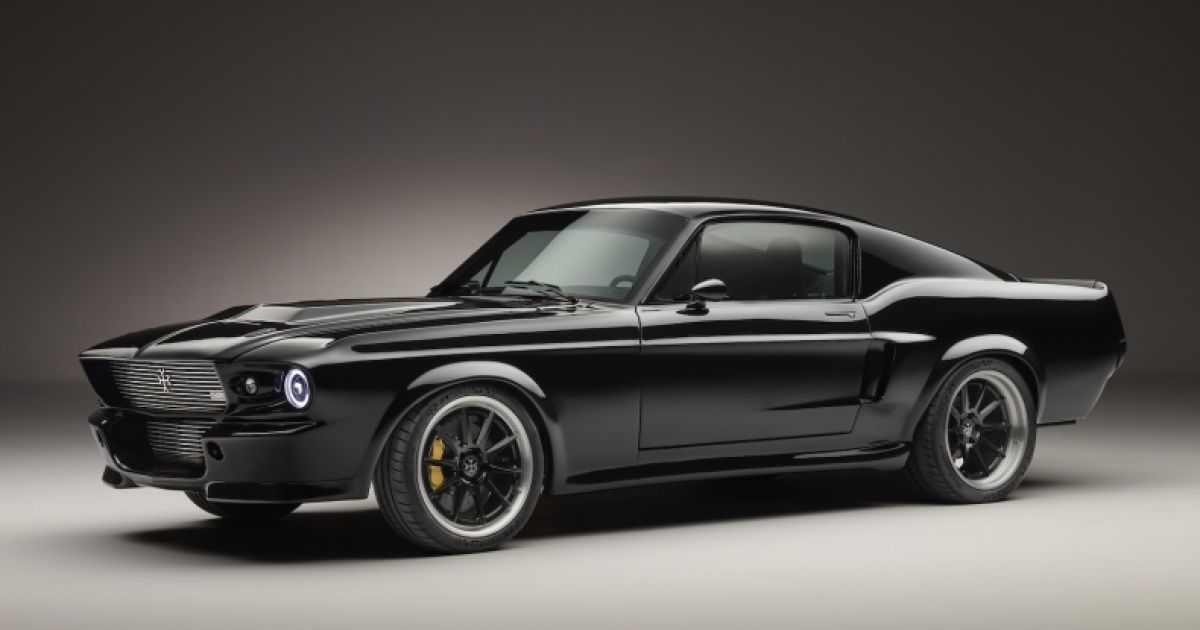 Електричні рестмоди Ford Mustang пустять у продажі за $380 тисяч