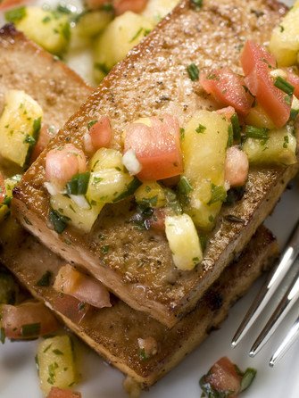 Шашлыки с тофу и пряными огурцами