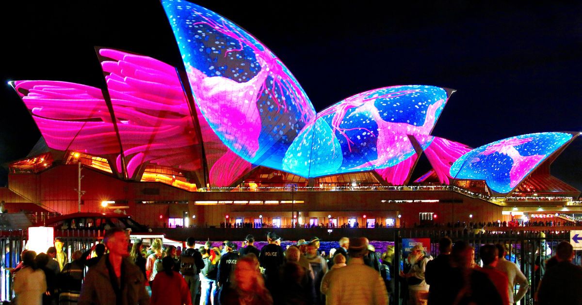 "Яркий Сидней"