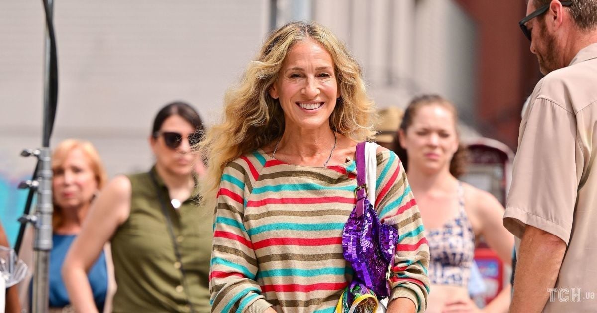 Мен жұлқынып, анамның трусисын иіскедім