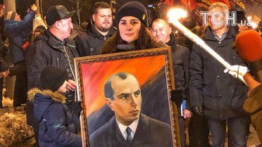 Початок смолоскипної ходи на честь Бандери в Києві_01 / © ТСН.ua