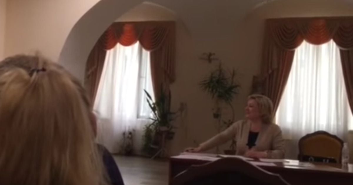 У Росії звільнилася скандальний викладач, яка склала список "ворогів народу"