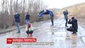 На Львівщині священик та школярі зняли кліп про бездоріжжя на мелодію гурту "KAZKA"