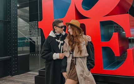 18-річна донька Олі Полякової показала ніжні обійми зі своїм бойфрендом у романтичній фотосесії