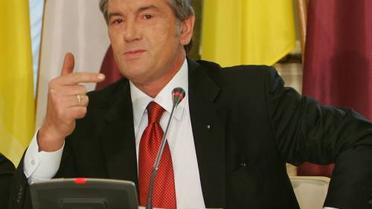 Ющенко за фіксований курс гривні