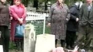 Вандали на кладовищі