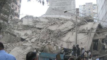 Цілу ніч тривали пошуки загиблих в Баку