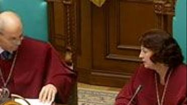 Два провадження у КСУ стосовно судді Станік